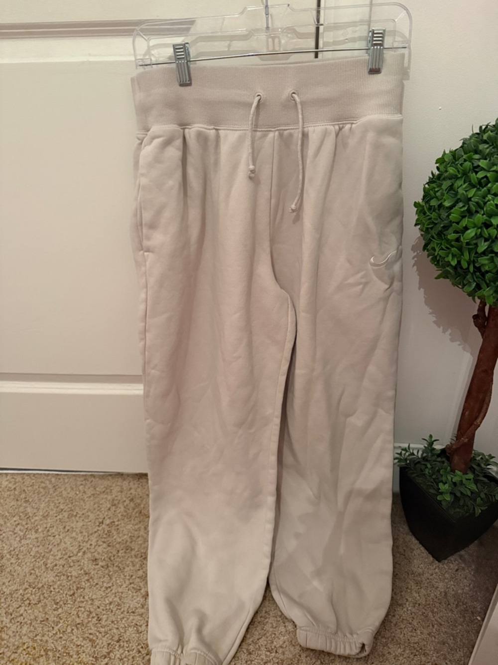 Nike Neutral Drawstring Sweatpants - Picture 1 of 5